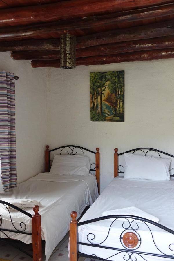 Relais De Tahla Hotel Ain Bou Mahdi Bagian luar foto