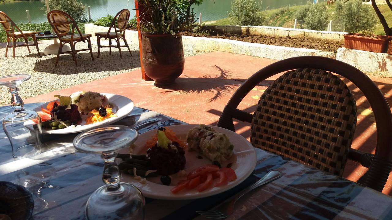 Relais De Tahla Hotel Ain Bou Mahdi Bagian luar foto